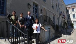 绍兴网红吃瓜事件视频曝光